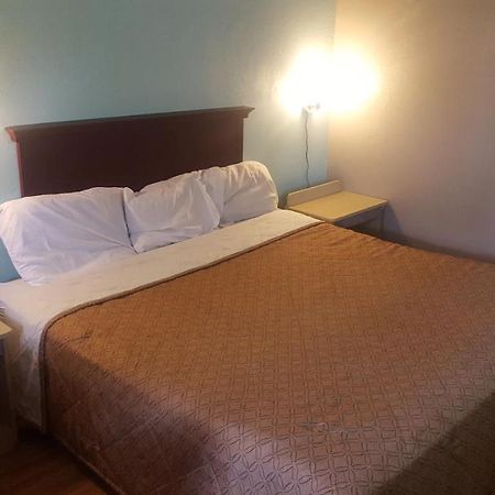 Rodeway Inn Jonesboro Extérieur photo