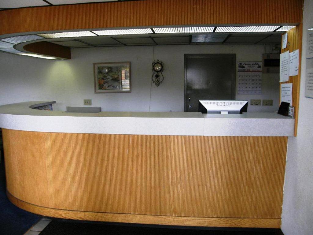 Rodeway Inn Jonesboro Extérieur photo